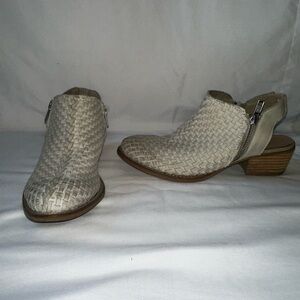 Very Volatile Leather braided booties